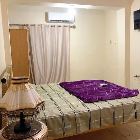 Apartment Near Abdeen Palace & Museum Kaherah Luaran gambar